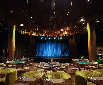 Мэдисон Холл / Madison Hall