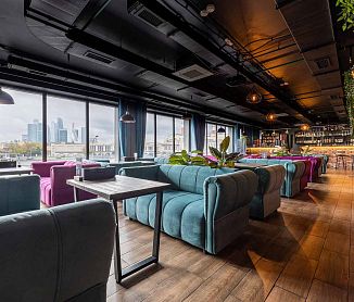 бронировать по телефону