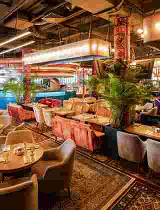 Mast, tola rus ayollari bilan jinsiy aloqa