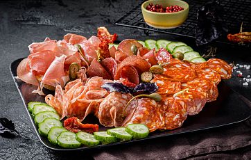 Мясная тарелка