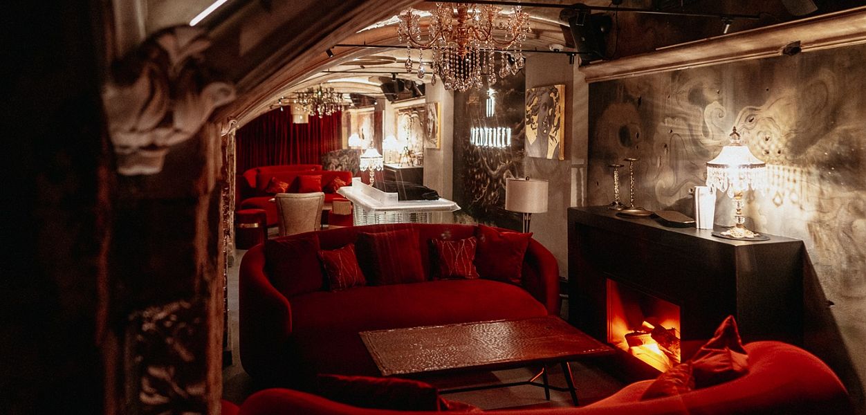 Mendeleev. Bar & Music - фотография № 2