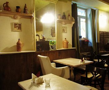 Argomento Backyard Bar