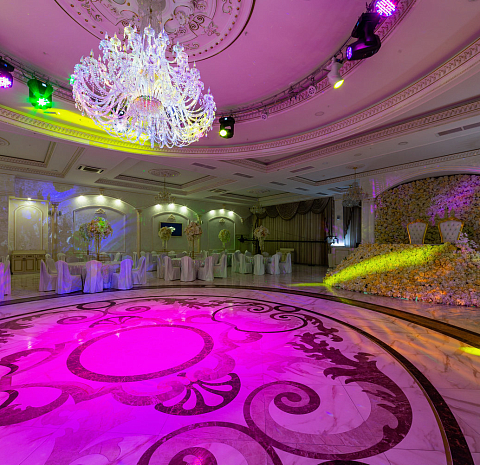 White Hall / Вайт Холл