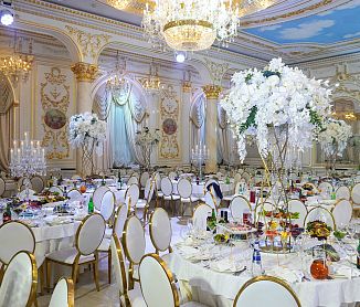 бронировать по телефону