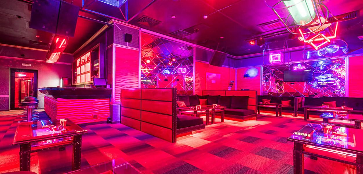 Red Rooms Караоке - фотография № 1