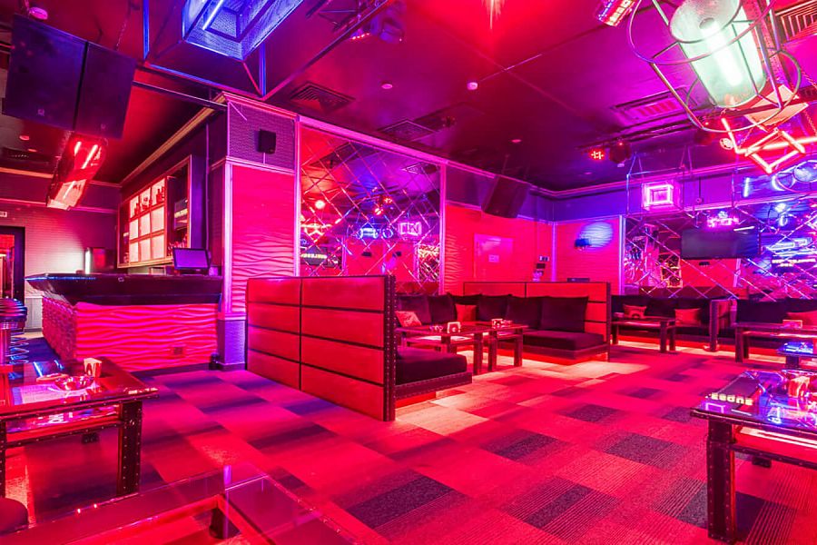 Red Rooms Караоке - фотография № 1