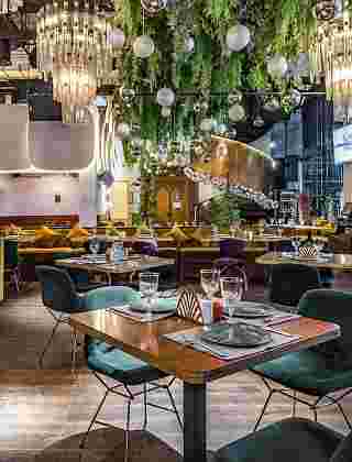 Ресторан Grand Урюк Berezka. Москва, Пресненская набережная 8/1 -  Официальный сайт Restoran.ru