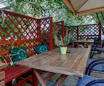 Garden Kitchen Bistro