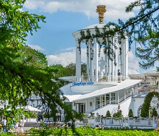 бронировать по телефону