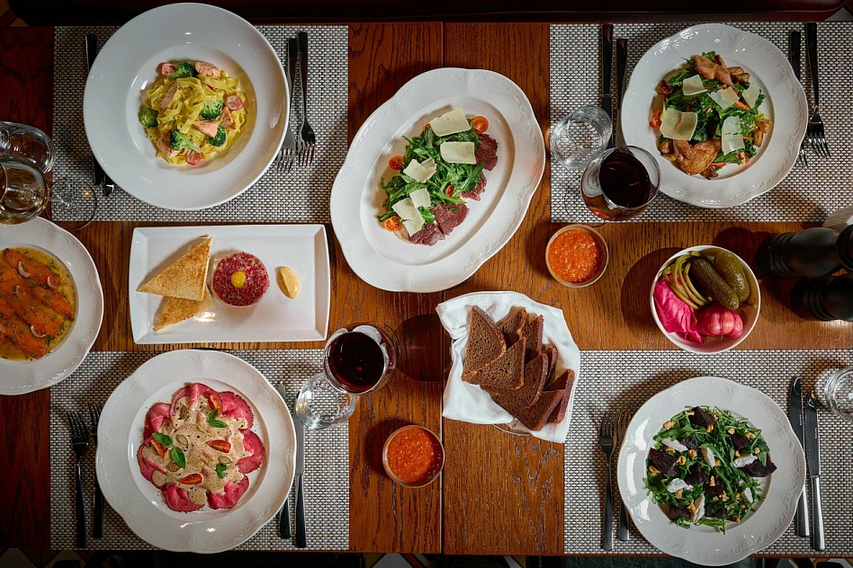 Артист - метро тургеневская