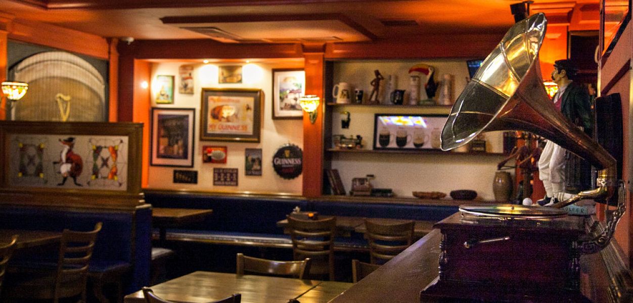 Snooty fox pub / Снути фокс паб - фотография № 2
