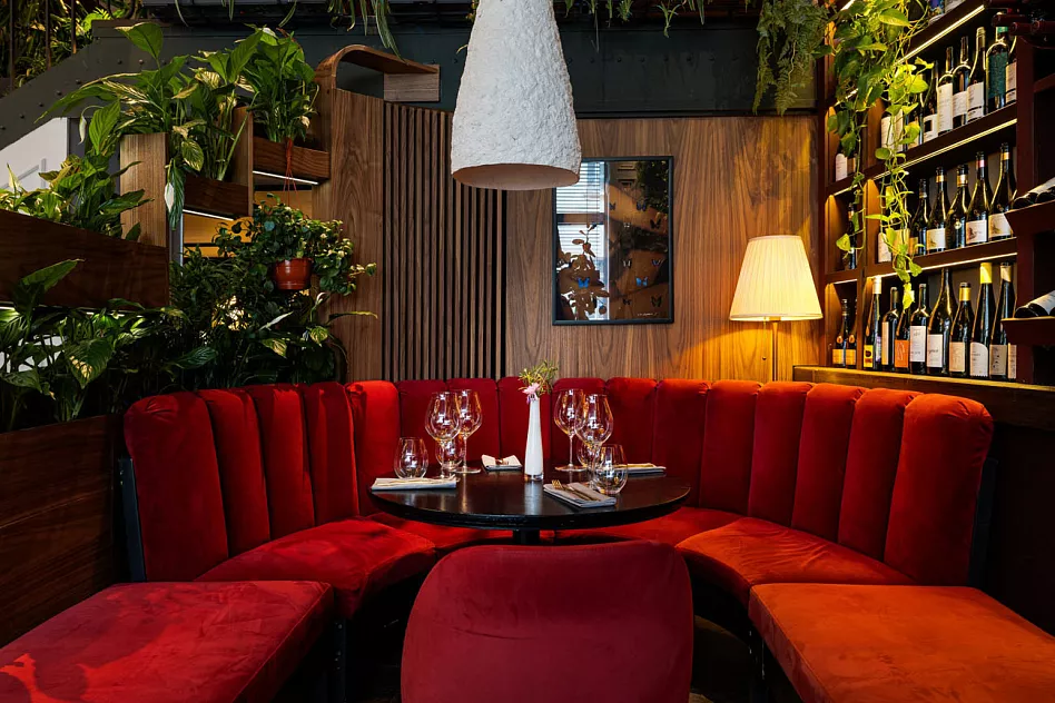 Russian Wine Bar&Shop (закрыт) - фотография № 2 (фото предоставлено заведением)