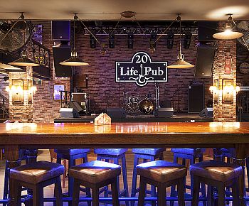 Life Pub