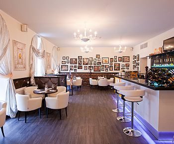 Brut Bar / Брют Бар (закрыт)