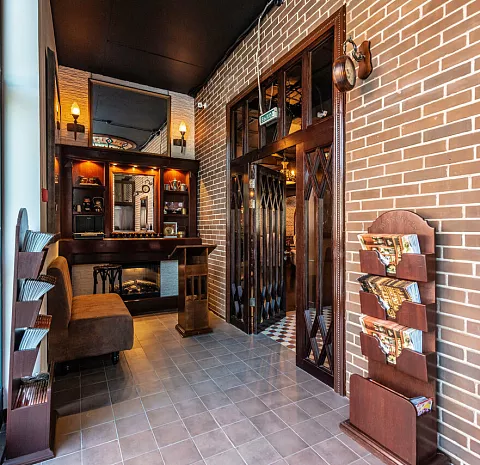 Temple Bar / Темпл Бар (Нижний Сусальный пер.)