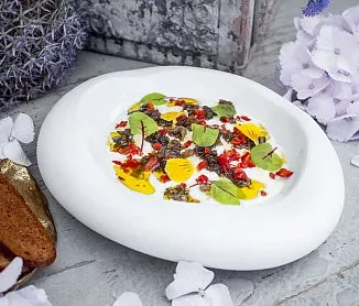 бронировать по телефону