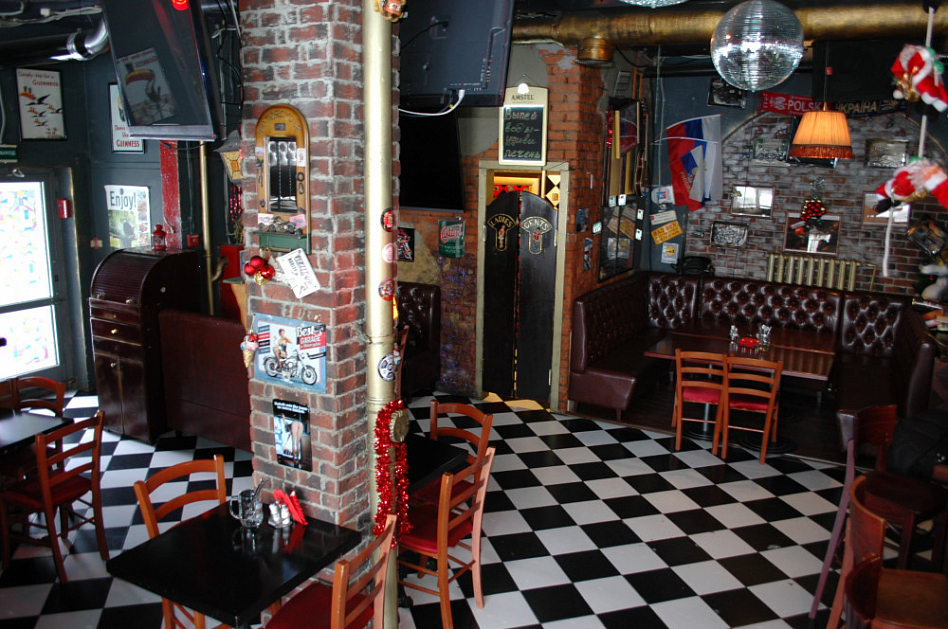 Double Bourbon Street Bar / Дабл Бурбон Стрит Бар (закрыт) - фотография № 10 (фото предоставлено заведением)