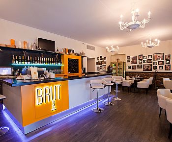 Brut Bar / Брют Бар (закрыт)