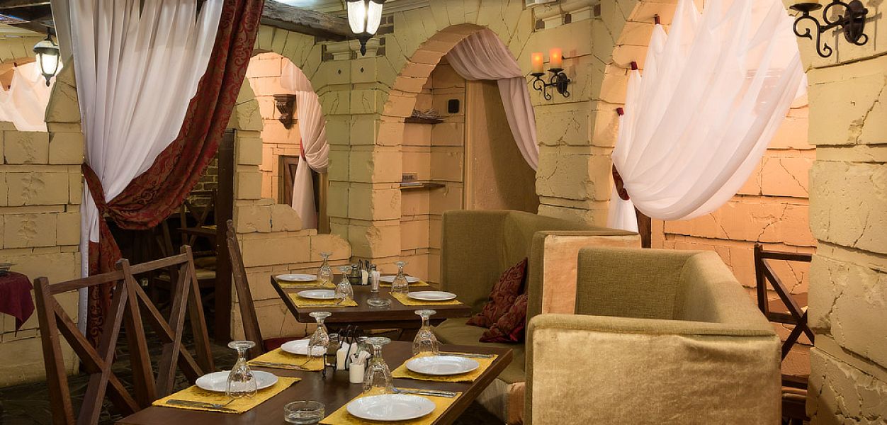 Castle Grill Bar / Кастл Гриль Бар (закрыт) - фотография № 7