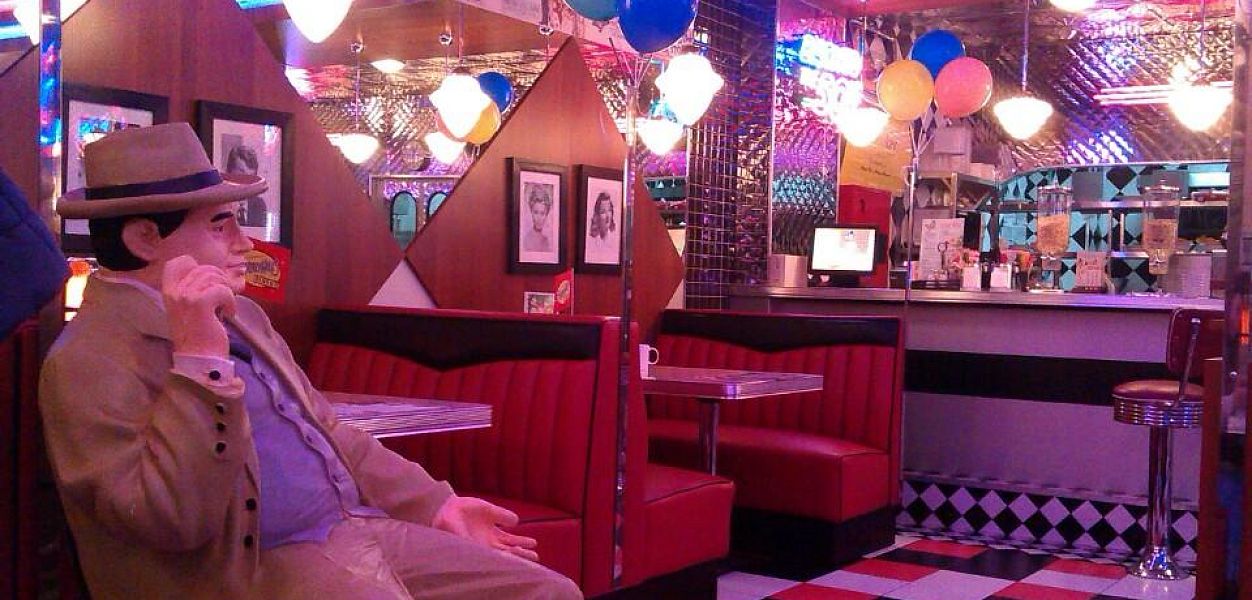 Beverly Hills Diner / Беверли Хиллс Дайнер (Садовая-Триумфальная) закрыт - фотография № 6