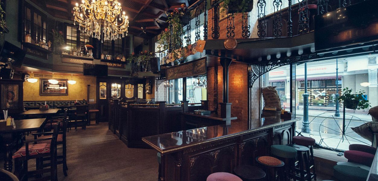 Lion's Head Pub - фотография № 4