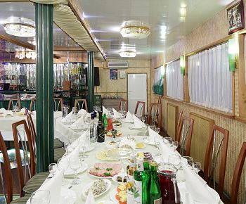 Теплоход «Жемчужина» (закрыт)