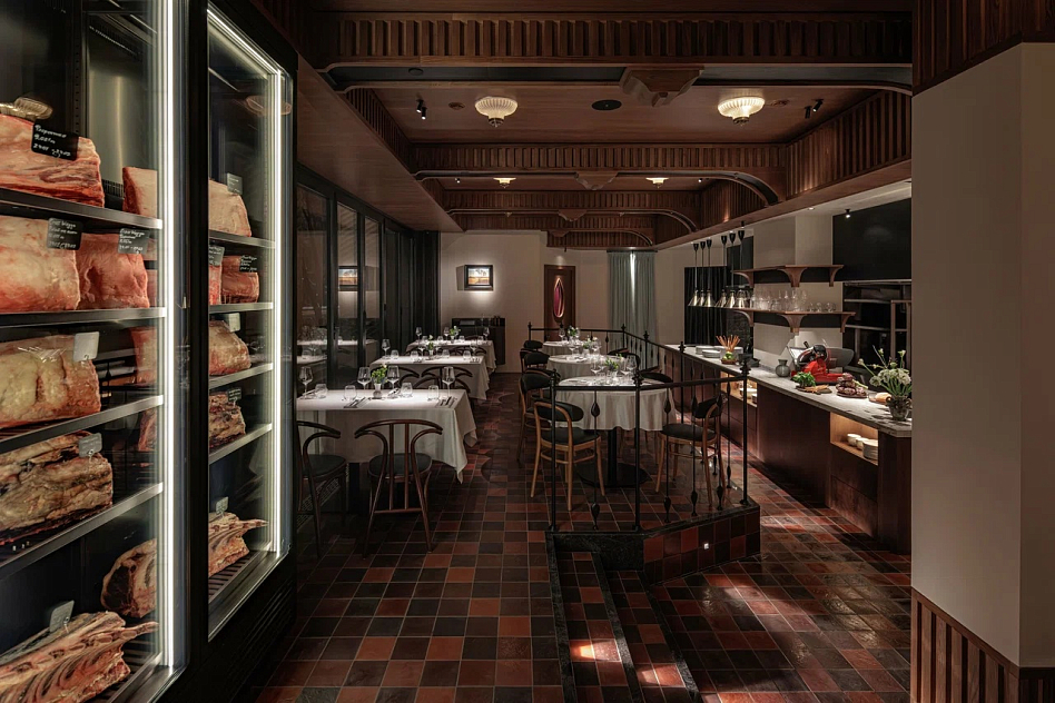 Лоро / Loro (Трубецкая) - средний счет  5000-6000р