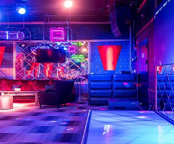 Red Rooms Караоке