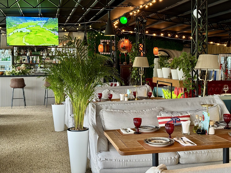 Eventner Vnukovo Village - музыка хиты 80-х, 90-х