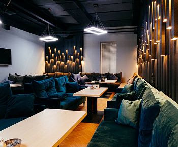 MOS lounge&bar (Кутузовская) (закрыт)