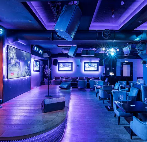 SOLOWAY karaoke club & night bar