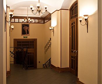 Белый рояль (закрыт)