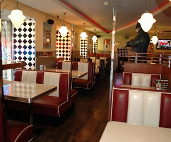 Beverly Hills Diner / Беверли Хиллс Дайнер (Тверская) закрыт