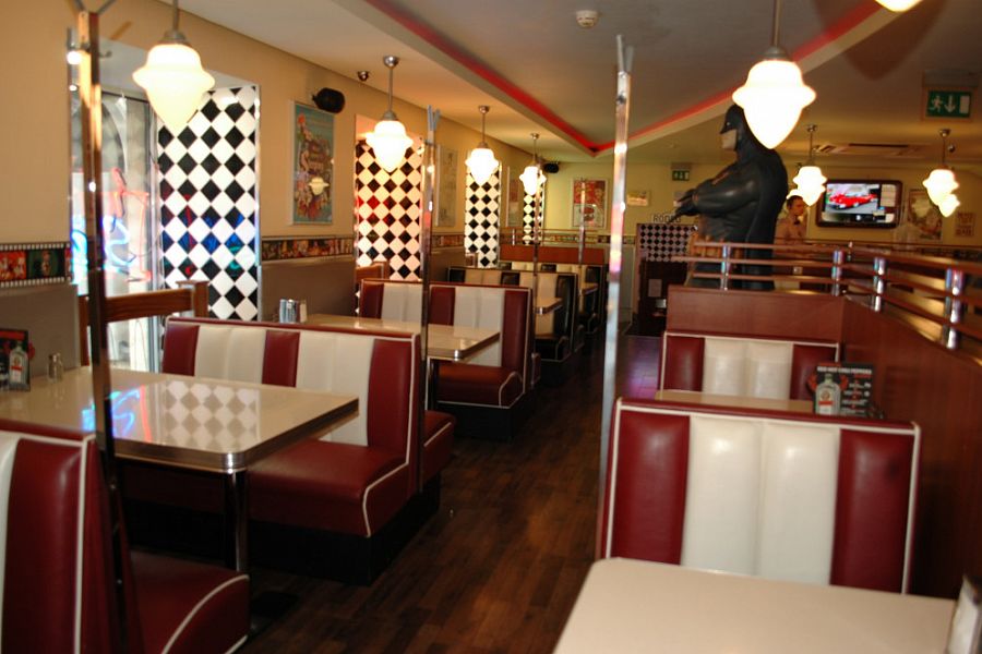 Beverly Hills Diner / Беверли Хиллс Дайнер (Тверская) закрыт - фотография № 1