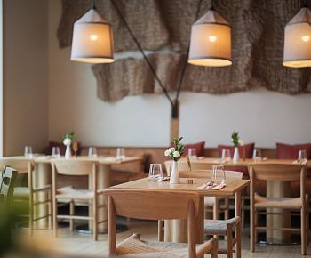 М2 Органик клуб Слава