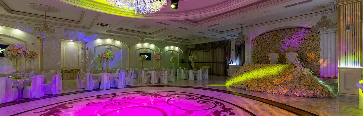 White Hall / Вайт Холл