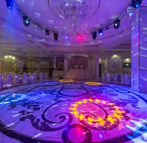 White Hall / Вайт Холл