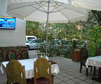 Старый Дворик
