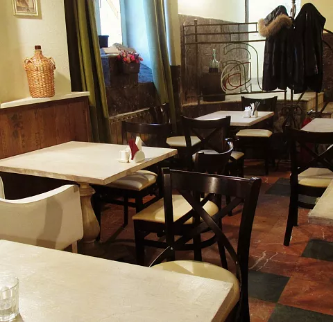 Argomento Backyard Bar