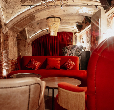 Mendeleev. Bar & Music