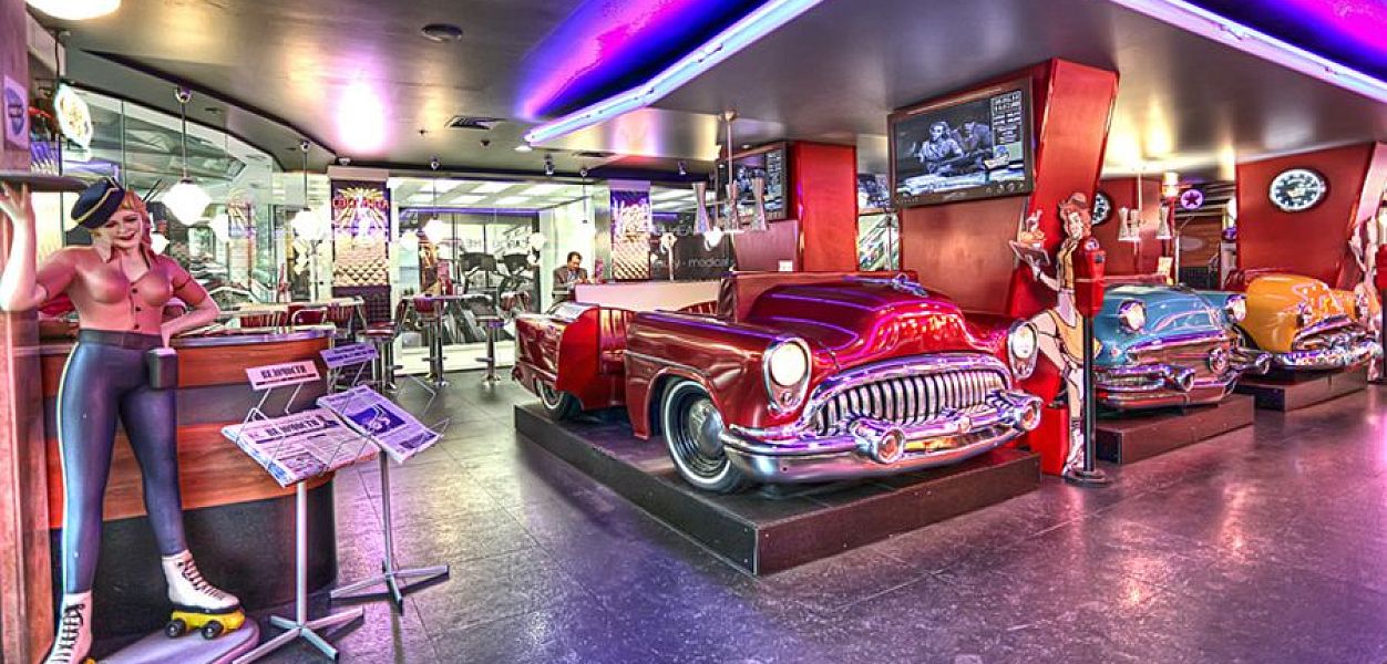Beverly Hills Diner / Беверли Хиллс Дайнер (Садовая-Триумфальная) закрыт - фотография № 5