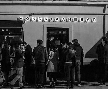 Mondriaan bar / Мондриаан бар (закрыт)