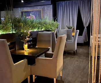 Amphora Lounge bar
