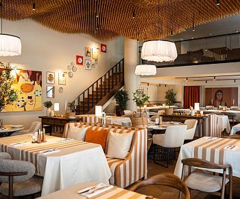 Мэдисон Холл / Madison Hall