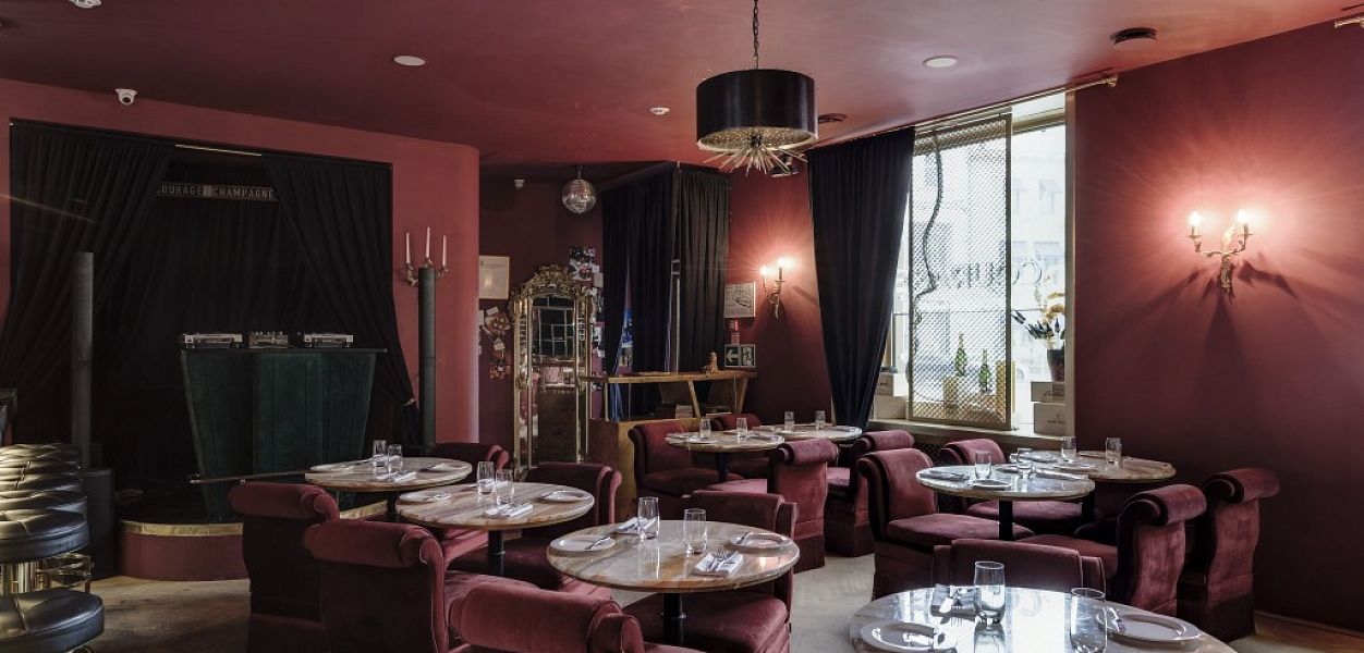 Courage Champagne&Oysters Bar / Кураж Шампань-бар (закрыт) - фотография № 1