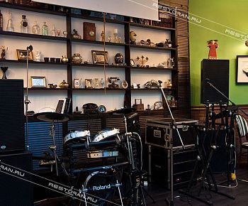 12 стульев КРЦ / «Остап Бендер» / «Шик и Блеск» / DJ-cafe «Васюки» (закрыт)