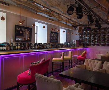 MONICA BELLUCCI bar&karaoke&lounge / Моника Беллуччи (закрыт)