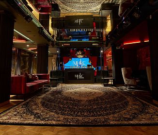 бронировать по телефону