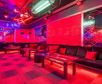 Red Rooms Караоке