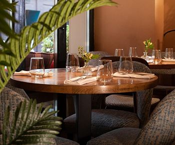 Queens Bar & Restaurant (временно закрыт)